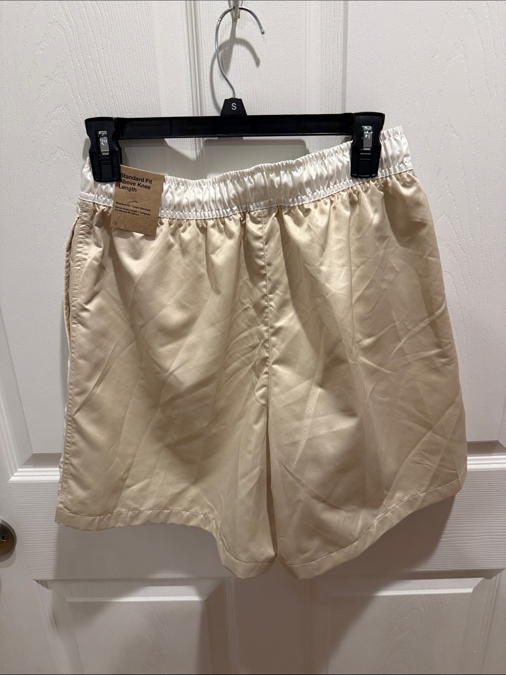 Nike Cream and White Athletic Shorts with Side Panels - Picture 5 of 7